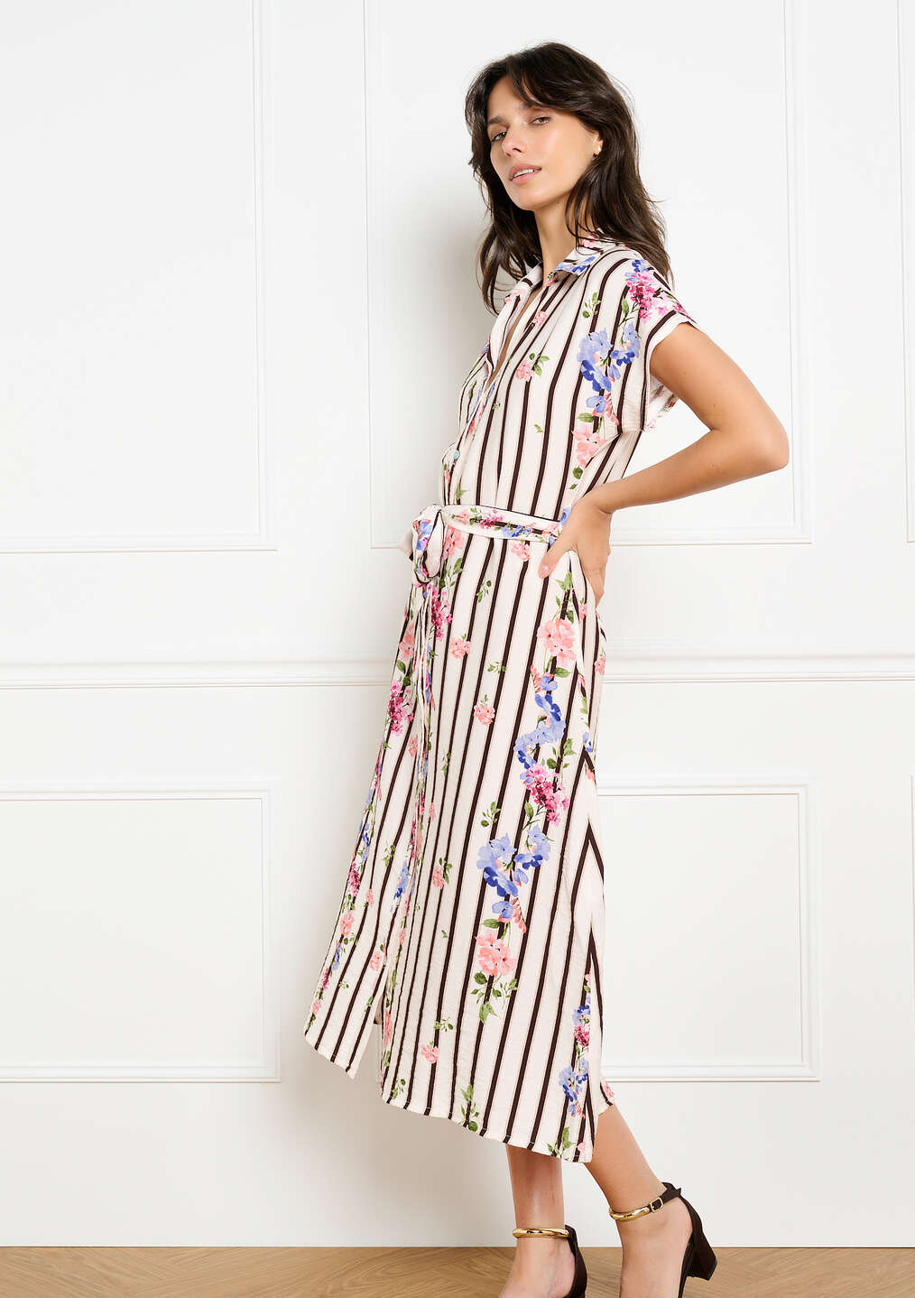Robe chemise avec ceinture