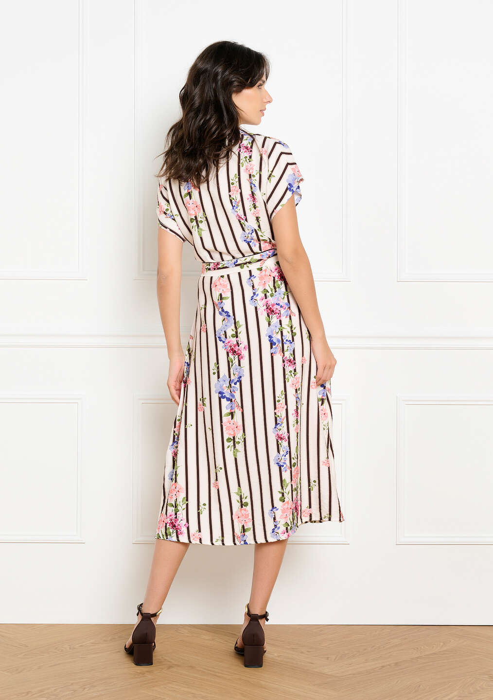 Robe chemise avec ceinture